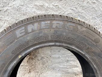 Pneu Michelin 185/70 R14 - 4