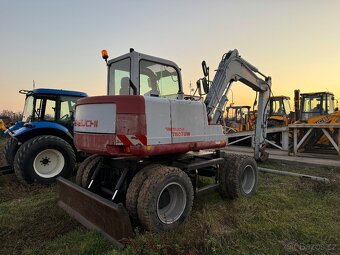 kolesovy bager Takeuchi TB70W - 4