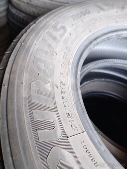 215/70/15C - 4