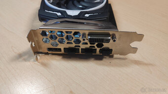 MSI Radeon RX 570 ARMOR 8G OC - 4
