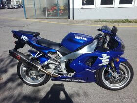 Yamaha YZF-R1 - 4