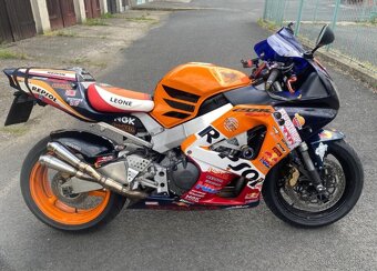 Honda CBR 929rr - 4
