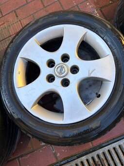 Alu kola R16 na Nissan Almera Tino (205/55R16) - 4