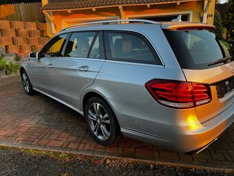 Mercedes Benz E 220 D Bluetec Facelift - 4