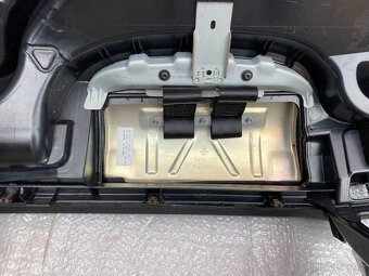 Plubovka – Palubní deska VW Golf - Seat - 4