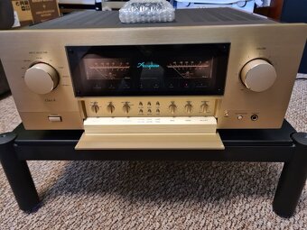 Accuphase E-550 - 4