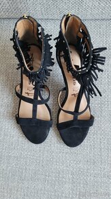 Kožené sandály na podpatku Tamaris vel 36 - 4