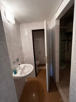 Pronájem ateliéru, skládku 30m2 - 4