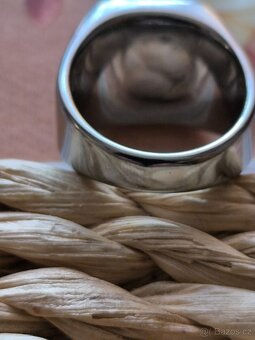 PRSTEN SNB VE STŘÍBRNÉ BARVĚ - 4