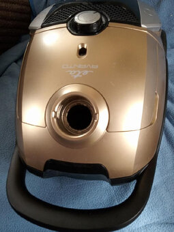 NOVÝ sáčkový vysavač ETA Avanto, zlatý - 4