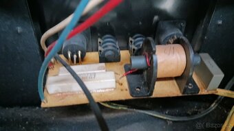 Neosazené 12" bedny YAMAHA - 4