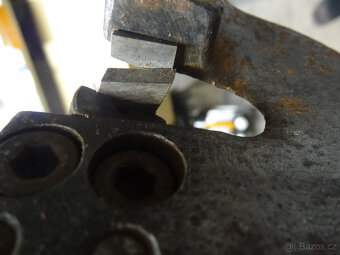 Elektrické nůžky Narex EN 120 D na plech - 4