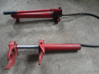 Stahovák pružin hydraulický - 4