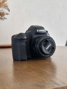 Canon EOS 6D + Canon EF 50mm F1.8 - 4