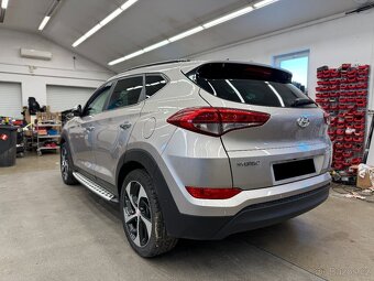 Hyundai Tucson 1.7 CRDi 104 kW - 4