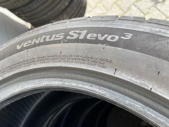 Hankook Ventus S1 EVO3 245/45 R17 4Ks letní pneumatiky - 4