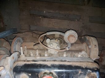 Renault 4 motor - 4