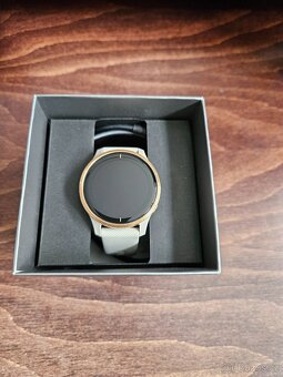 Hodinky Garmin VENU - 4