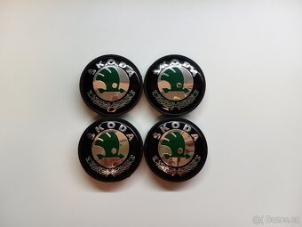 Středové krytky Škoda, 56x52mm, zelené logo - 4