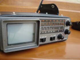 Retro Auto TV s rádiem - 4