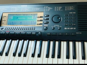 Yamaha psr 730 - 4