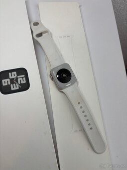 Apple watch SE 2022 40mm - 97% baterie - 4