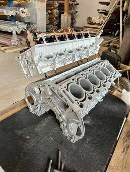 Blok motoru V12 - 4