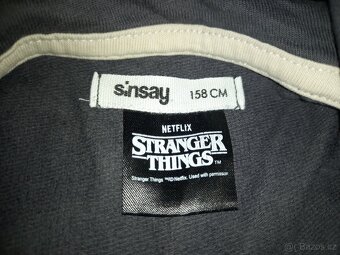 Mikina Stranger Things vel. 158 s kapucí 158 - 4