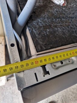 Myčka nádobí uzká vestavná - 4