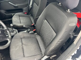 VW Golf 4 1,6 na díly - 4