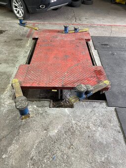 Zvedák pneumatický - 4