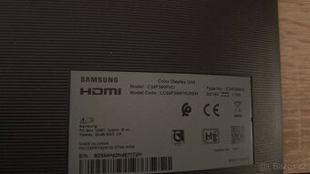Monitor Samsung C24F390FHUX - 4