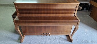 Piano August Förster chippendale - Petrof - 3 ped REZERVACE - 4