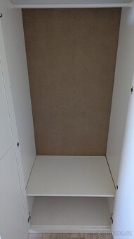 BÍLÁ ŠATNÍ SKŘÍŇ IKEA SE ZRCADLEM 2X - 4