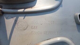 originální plastové poklice Škoda velikost 16" / použité - 4