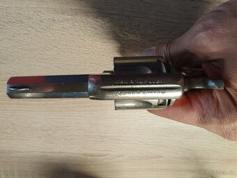 Historický revolver American Bull Dog cal.38 CF - 4