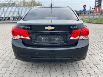 Chevrolet Cruze 1.8 i 104kW - 4