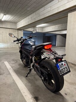 Prodám Hondu CB650RA 35kw/70kw - 4