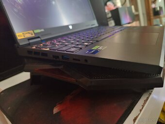 Herní notebook Acer Predátor HELIOS NEO 16 - 4