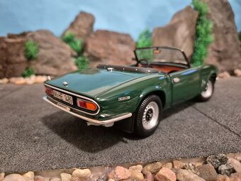 Prodam model 1:18 Triumph spitfire MK4 - 4