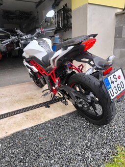 Benelli BN 125 - 4
