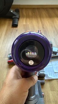 Dyson v15 detect absolute 2023 - 4