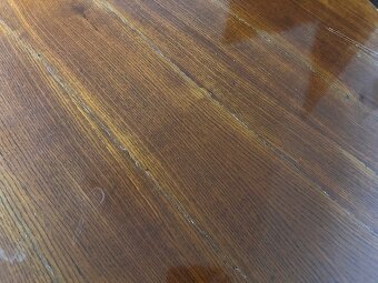 Prodam kulaty starozitny stul - 4