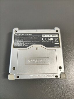 Nintendo Gameboy Advance SP - 4