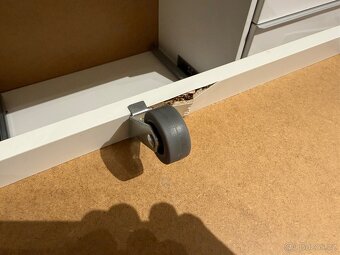 TV stolek IKEA Besta Burs - 4