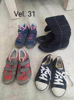 Dětské boty různé velikosti - 4
