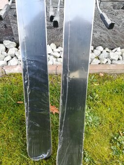 Carvingové lyže NOVÉ - 4