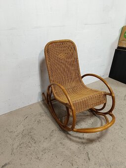 Proutěné houpací křeslo - 4