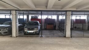 Prodej uzamykatelného garážového stání v Brně-Králově Poli - 4