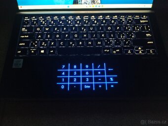 Notebook Asus Zenbook UX433, i5 4x jádro, 512GB SSD, Win11 - 4